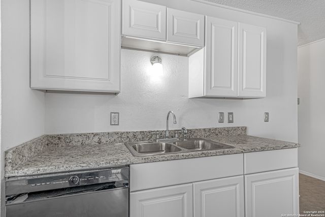 5931 Glacier Sun, San Antonio, TX 78244