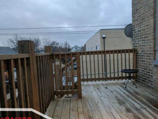 2349 N Drake Avenue 3, Chicago, IL 60647