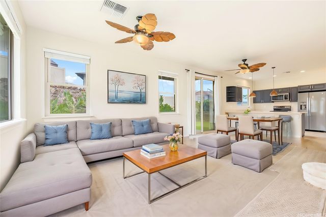 92-537 Oawa Street, Kapolei, HI 96707