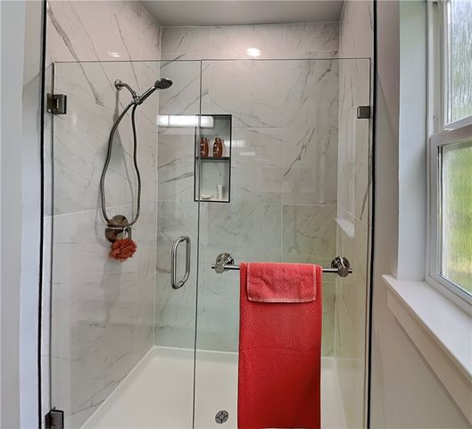 25 Kirkcudbright Lane, Bella Vista, AR 72715