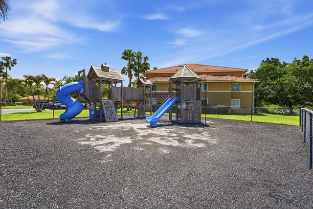 3790 NW Mediterranean Lane 303, Jensen Beach, FL 34957