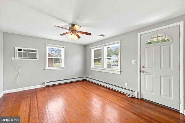 319 CLEAR SPRING RD, Lansdale, PA 19446