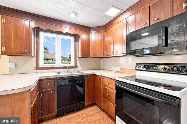 319 CLEAR SPRING RD, Lansdale, PA 19446