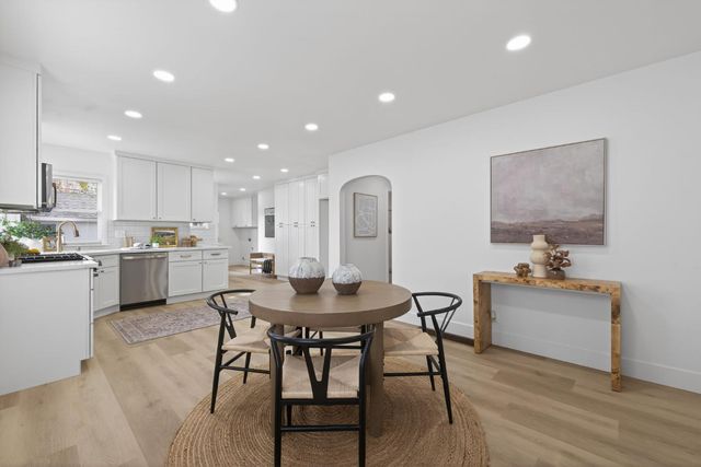 2172 36th St, Sacramento, CA 95817