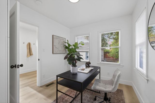 2172 36th St, Sacramento, CA 95817