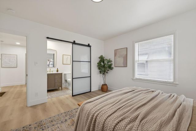 2172 36th St, Sacramento, CA 95817