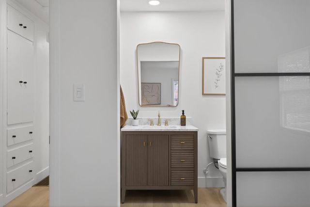 2172 36th St, Sacramento, CA 95817