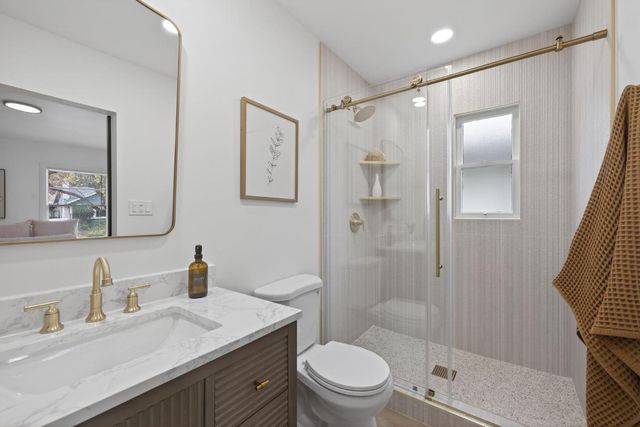 2172 36th St, Sacramento, CA 95817