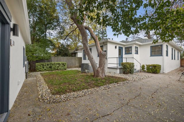 2172 36th St, Sacramento, CA 95817