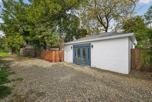 2172 36th St, Sacramento, CA 95817