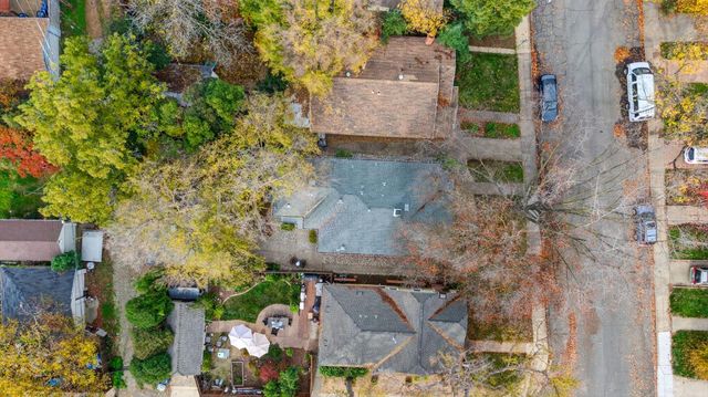 2172 36th St, Sacramento, CA 95817