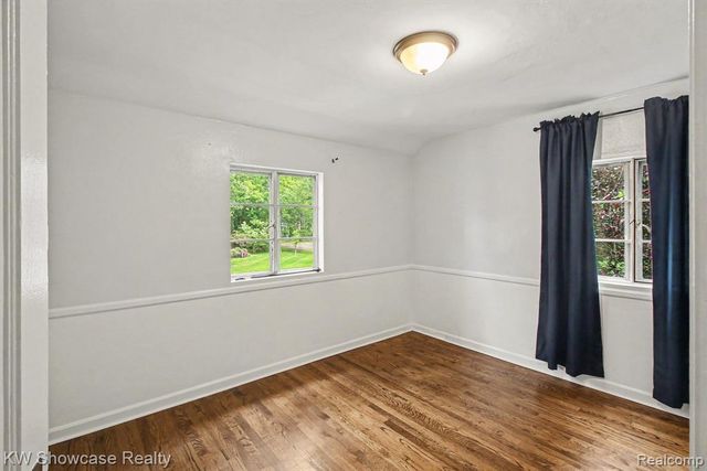 7361 Honeysuckle Road, West Bloomfield, MI 48324