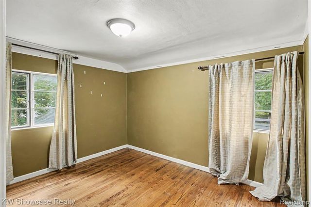 7361 Honeysuckle Road, West Bloomfield, MI 48324