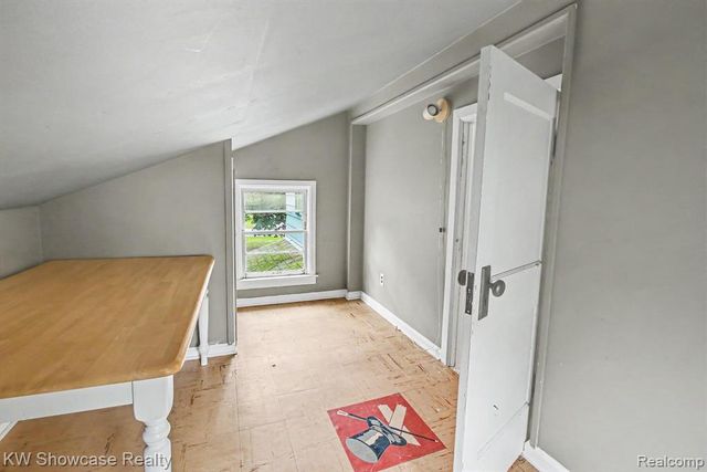 7361 Honeysuckle Road, West Bloomfield, MI 48324
