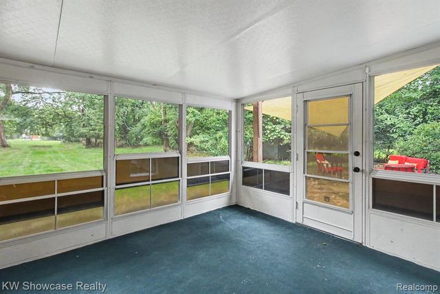 7361 Honeysuckle Road, West Bloomfield, MI 48324
