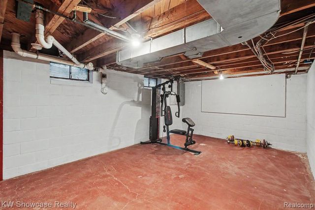 7361 Honeysuckle Road, West Bloomfield, MI 48324