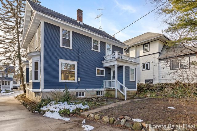 1311 Hope Street SE, Grand Rapids, MI 49506