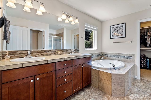 7916 155th Street Ct E, Puyallup, WA 98375