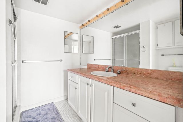 17 Royal Palm Way 103, Boca Raton, FL 33432