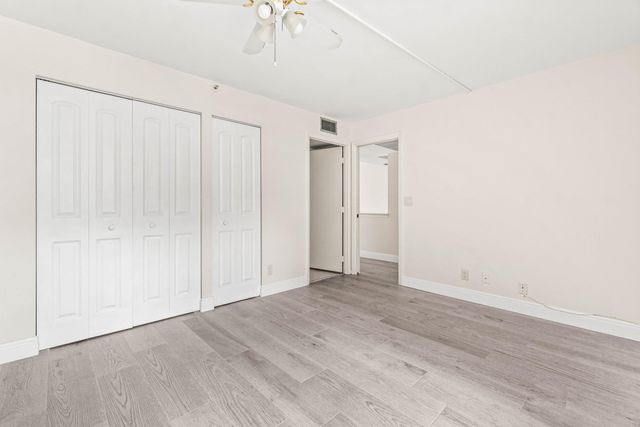 17 Royal Palm Way 103, Boca Raton, FL 33432