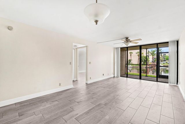 17 Royal Palm Way 103, Boca Raton, FL 33432