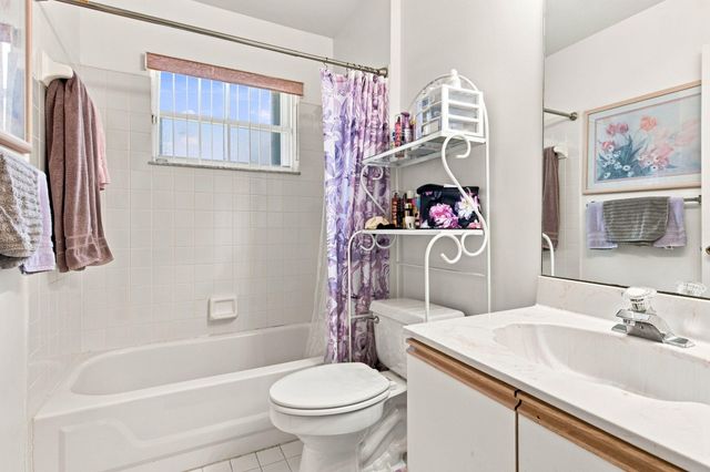 7460 NW 1st Manor, Plantation, FL 33317
