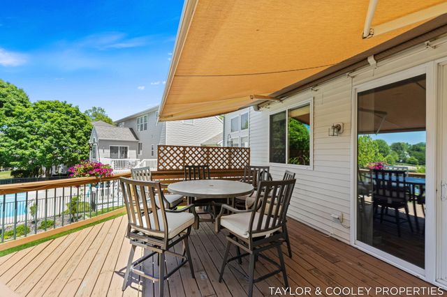 5616 Highbury Drive SE, Ada, MI 49301
