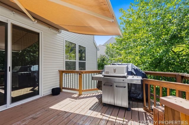 5616 Highbury Drive SE, Ada, MI 49301