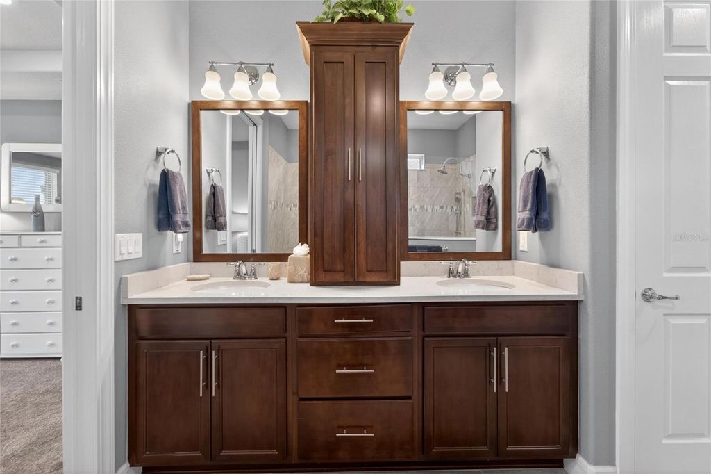 Image 33 of property listing at 4729 BALLAST CREST COVE, Land O Lakes, FL 34638