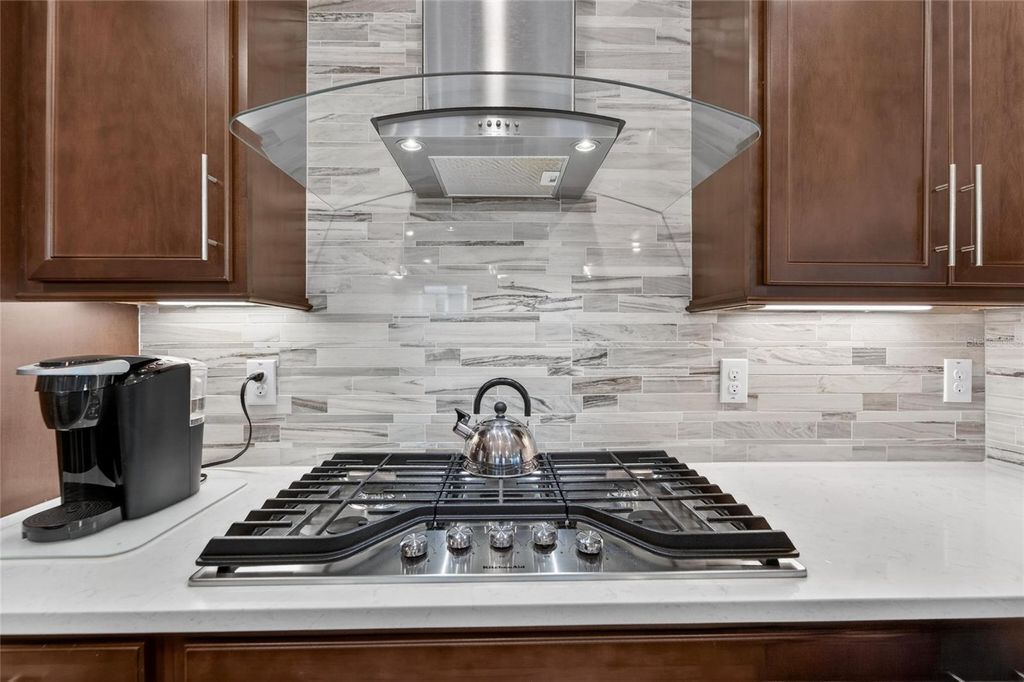 Image 7 of property listing at 4729 BALLAST CREST COVE, Land O Lakes, FL 34638