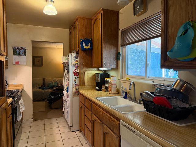 7235 Larchmont Dr, North Highlands, CA 95660