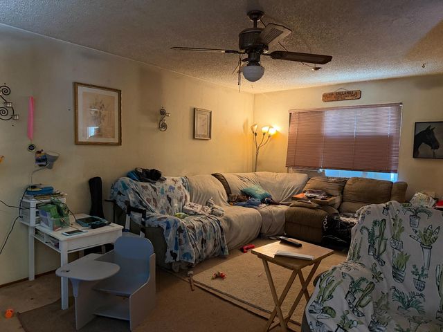 7235 Larchmont Dr, North Highlands, CA 95660