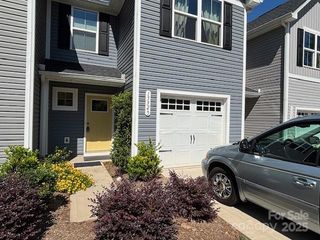 1532 39th Avenue Loop NE 5, Hickory, NC 28601
