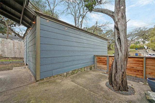 1103 Kenwood Ave B, Austin, TX 78704