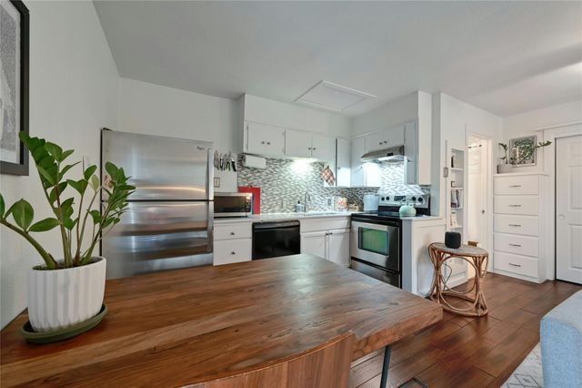 1103 Kenwood Ave B, Austin, TX 78704