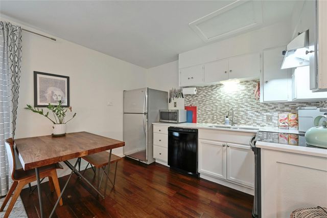 1103 Kenwood Ave B, Austin, TX 78704