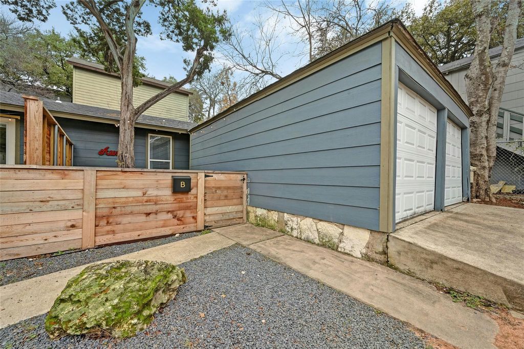 1103 Kenwood Ave B, Austin, TX 78704