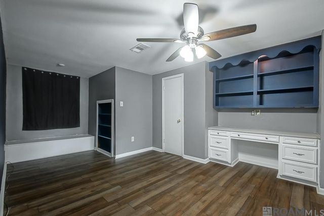 11637 Pine St, Walker, LA 70785