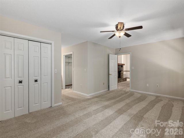 30 Kanuga Heights Lane, Hendersonville, NC 28739