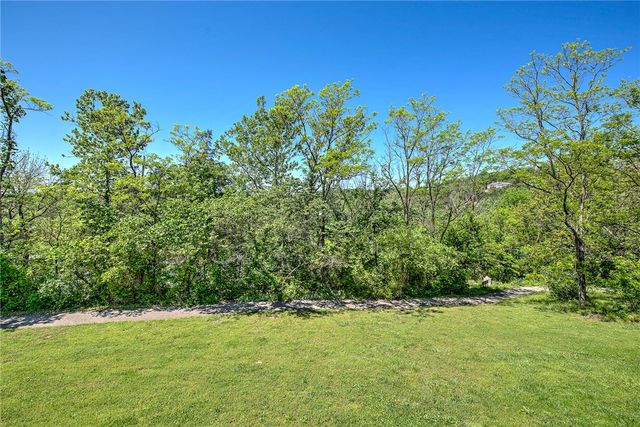 45 Blue Water Drive, Holiday Island, AR 72631