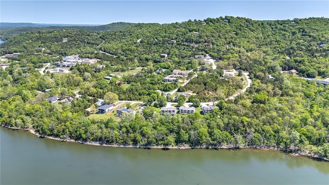 45 Blue Water Drive, Holiday Island, AR 72631