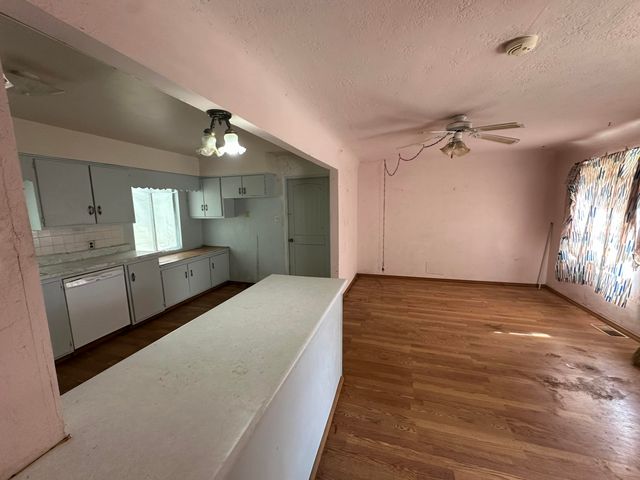 10498 NM - 337, Tijeras, NM 87059