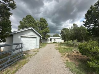 10498 NM - 337, Tijeras, NM 87059