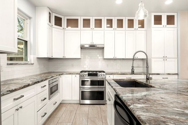 2854 Lakehills, San Antonio, TX 78251