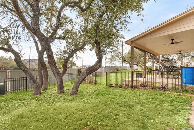2854 Lakehills, San Antonio, TX 78251