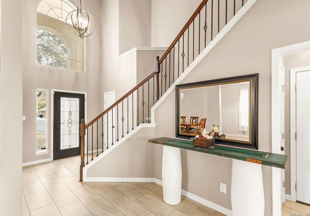 2854 Lakehills, San Antonio, TX 78251