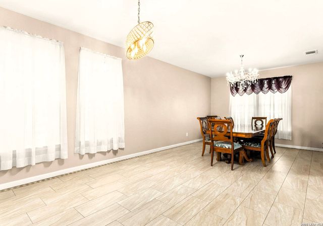 2854 Lakehills, San Antonio, TX 78251