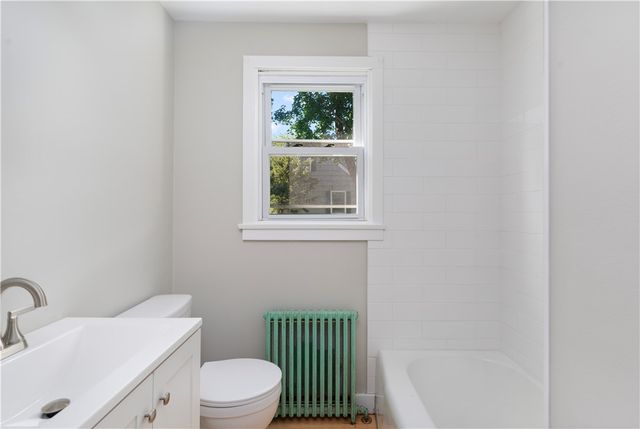 64 Martens Road, Portsmouth, RI 02871