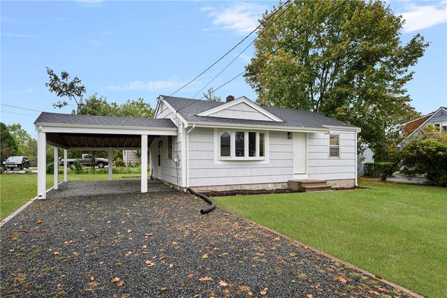 64 Martens Road, Portsmouth, RI 02871