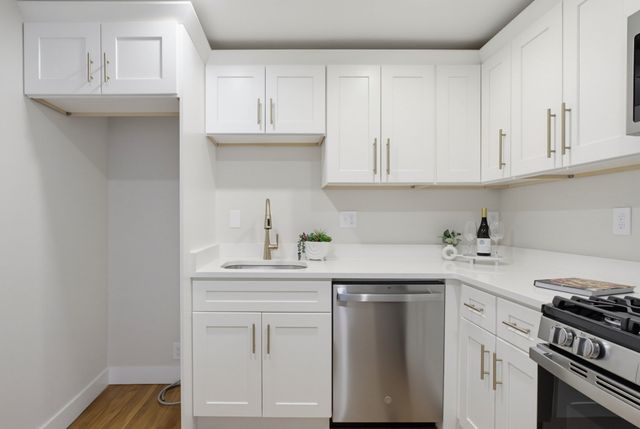926 East St, Dedham, MA 02026